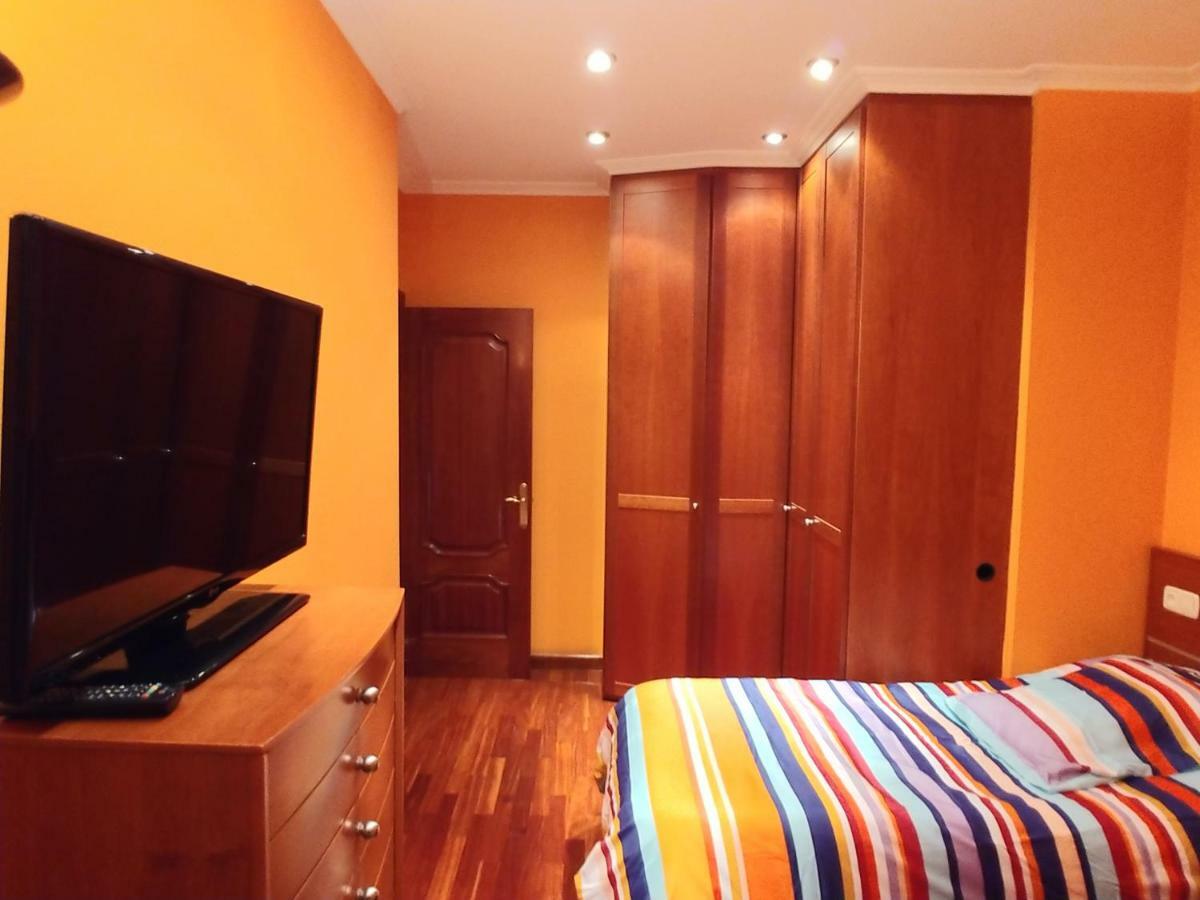 Hogar, A Modo De Hotel 기욘 외부 사진