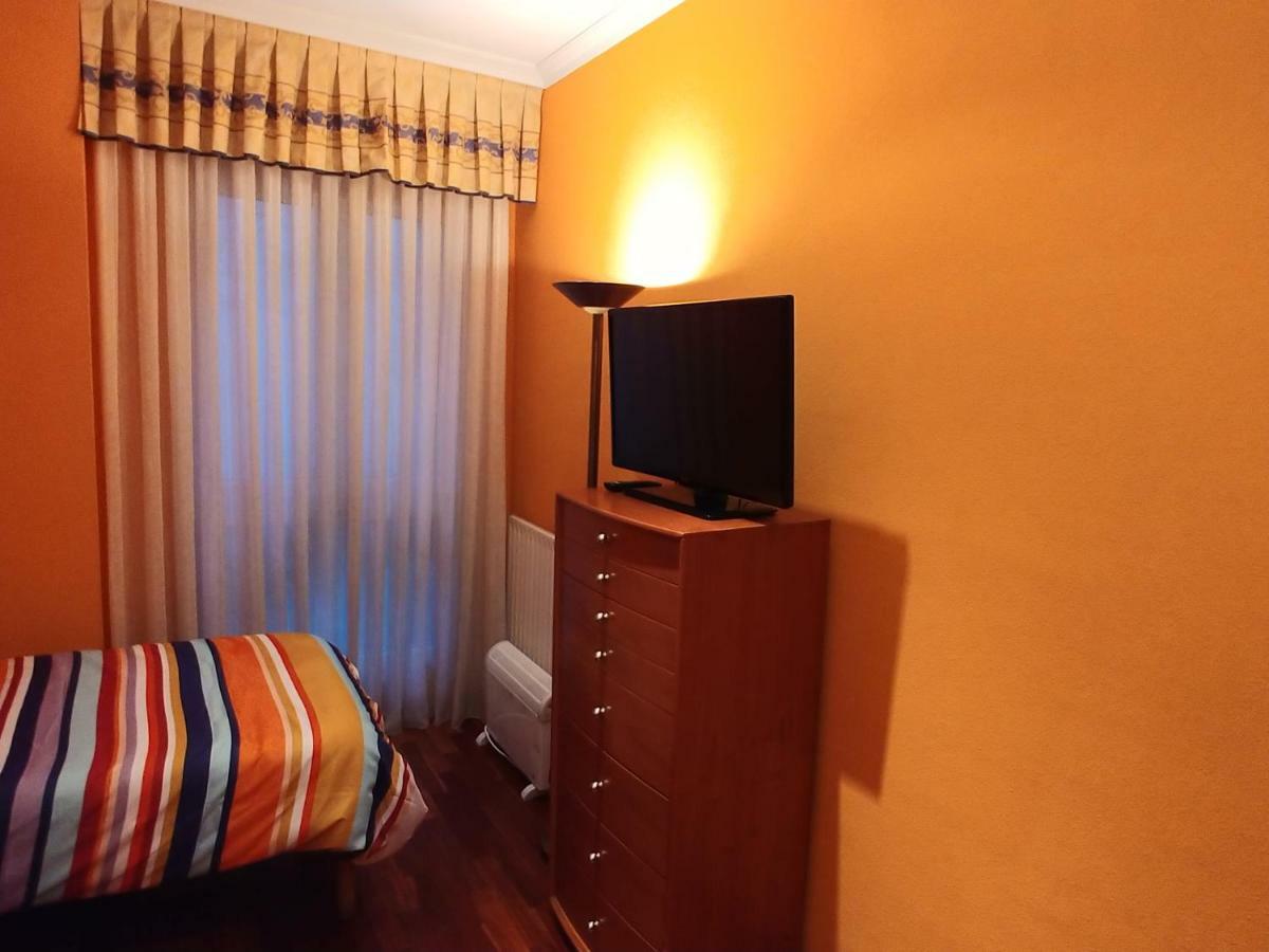 Hogar, A Modo De Hotel 기욘 외부 사진