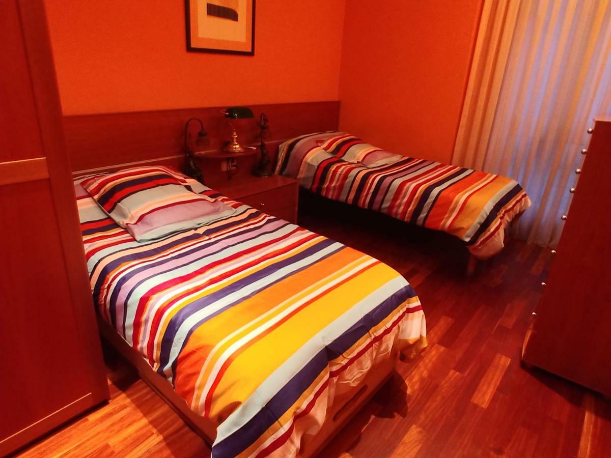 Hogar, A Modo De Hotel 기욘 외부 사진