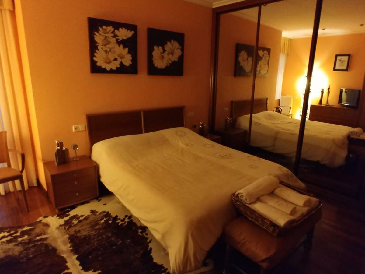 Hogar, A Modo De Hotel 기욘 외부 사진