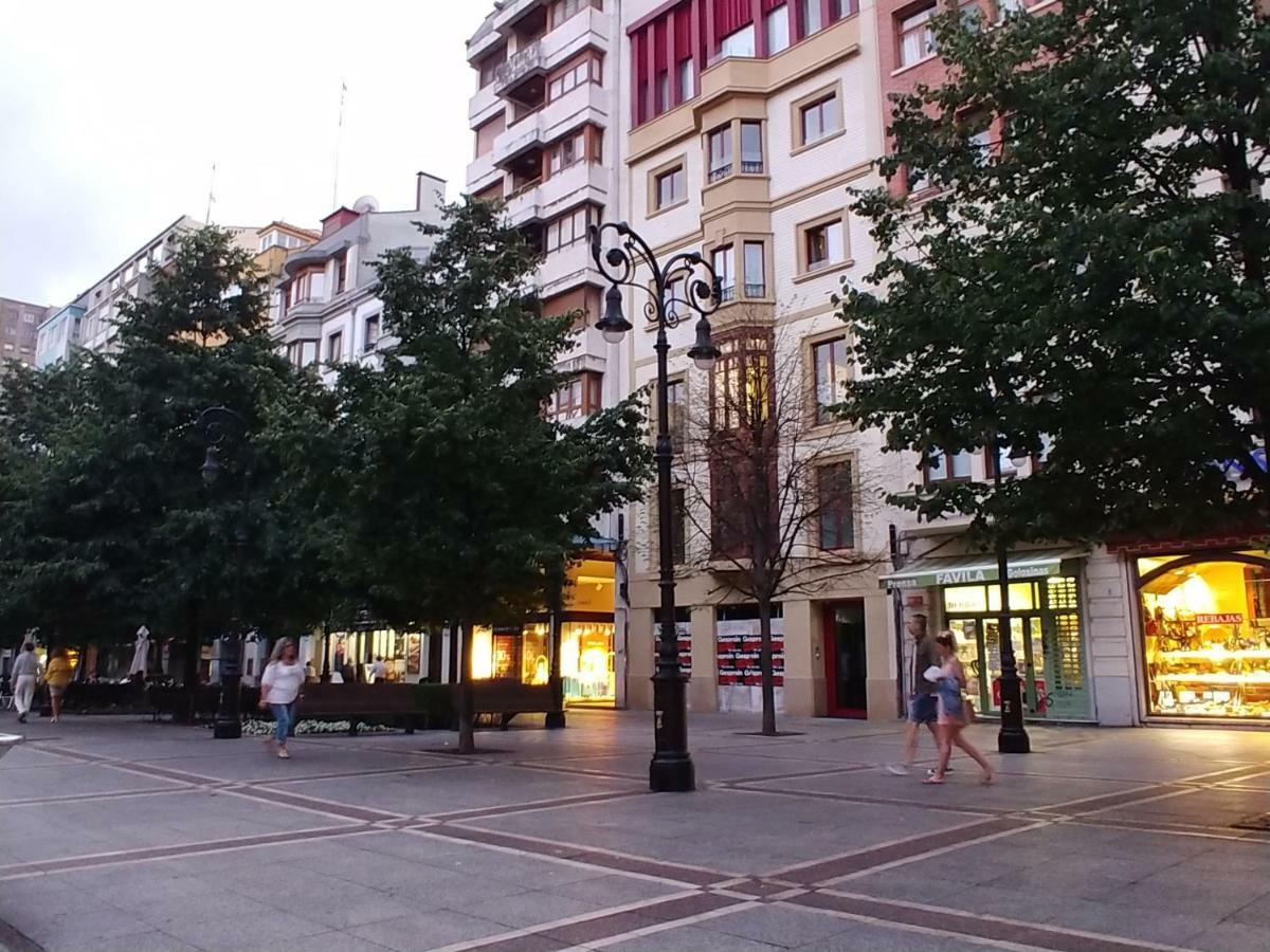 Hogar, A Modo De Hotel 기욘 외부 사진